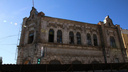 Трещины в здании около площади Куйбышева заделают бетоном