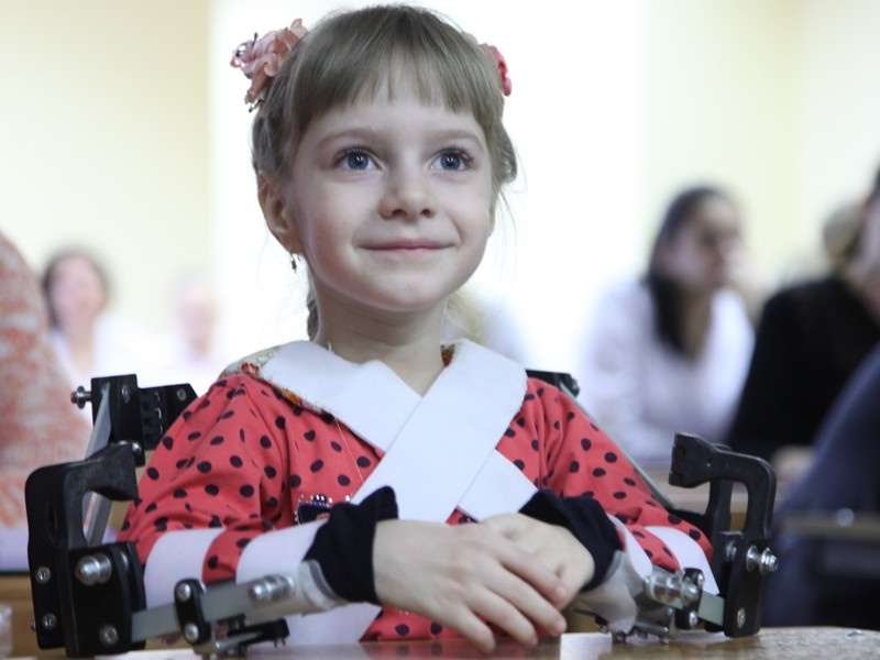 В 2015 году свои «крылышки» надела маленькая Илона В 2015 году свои «крылышки» надела маленькая Илона