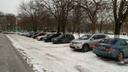 Ростовчанин разогнал 20 автомобилей чиновников с незаконной парковки у администрации Советского района