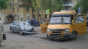 В Самаре в ДТП с маршрутной «газелью» пострадали два человека