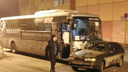 В Челябинске ВАЗ столкнулся с иномаркой и срикошетил в автобус с рекламой гостиницы «Малахит»