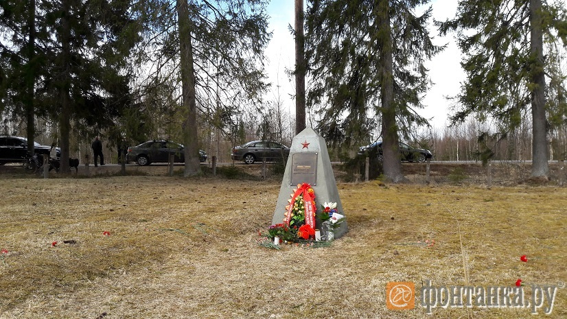 Архив В.С. Давыдова. Памятник советским военнопленным в лесу вблизи шлюза Соскуа, Лаппеенранта, 9 мая 2017 года