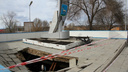 В мэрии Самары назвали причину огромного провала тротуара у стелы на улице Главной