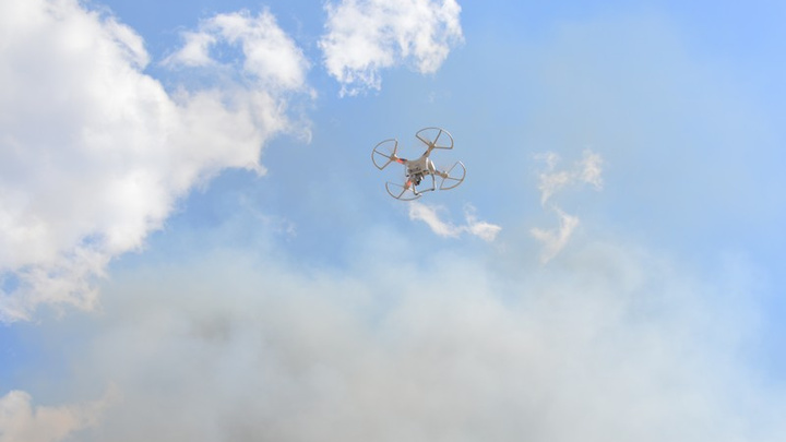 Возле южноуральской  «запретки» второй день тушат большой природный пожар