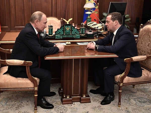 Владимир Путин и Дмитрий Медведев//пресс-служба президента РФ