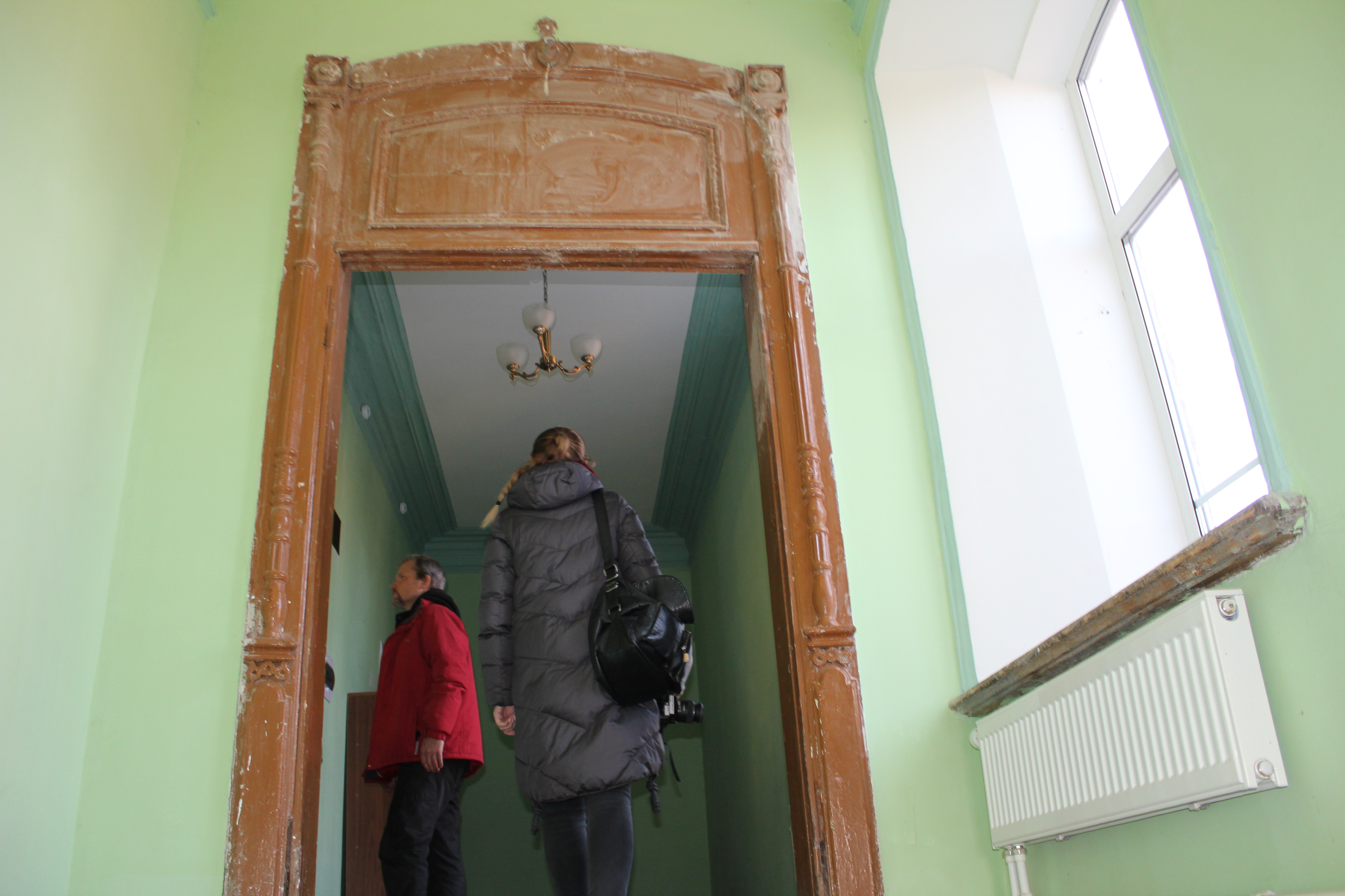 Такие двери встречали гостей купца Такие двери встречали гостей купца