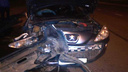 В Самарской области женщина за рулем Peugeot протаранила три припаркованные машины