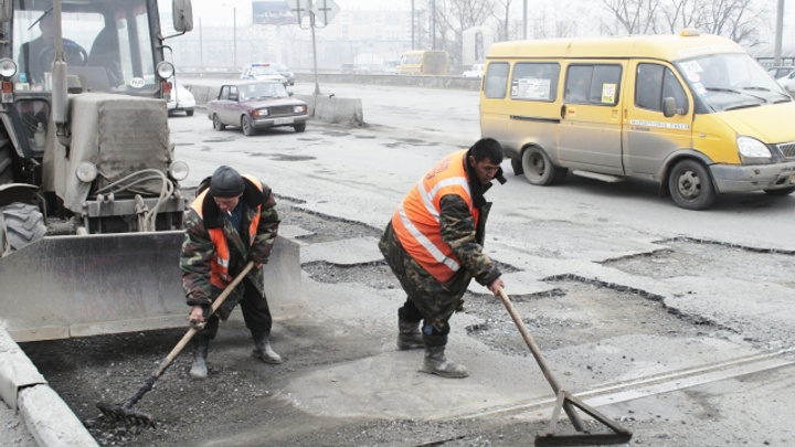 В Челябинске отремонтировали 250 квадратных метров дорог