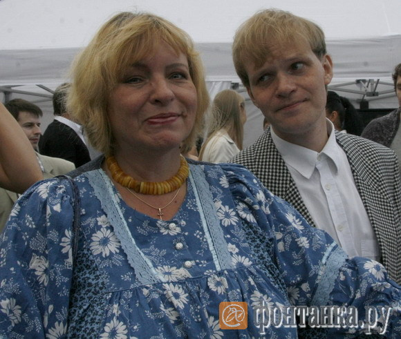 Писательница Татьяна Москвина с сыном.