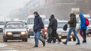 Водителей Волгограда просят быть аккуратнее на дороге