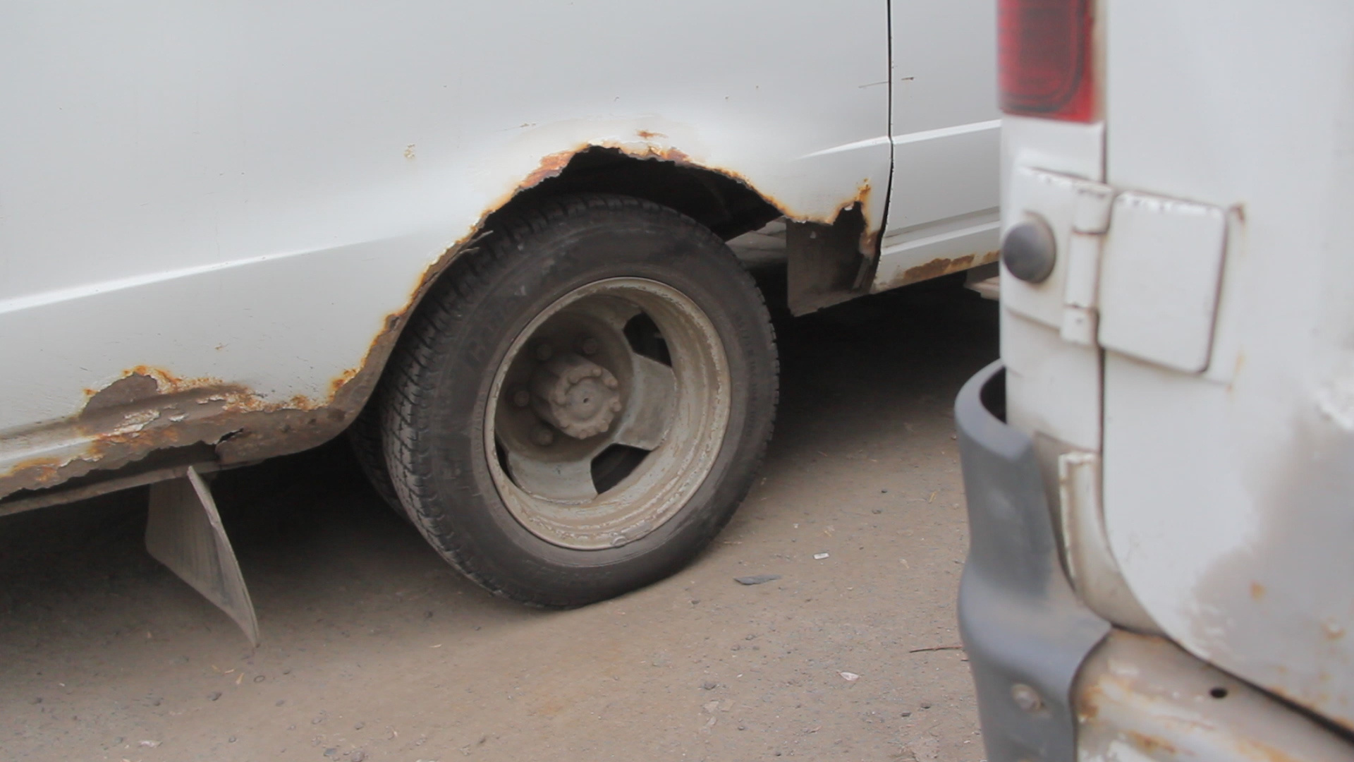 Автомобили 2006 года уже давно отработали свой срок Автомобили 2006 года уже давно отработали свой срок