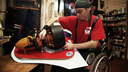Таганрогский инвалид-изобретатель Игорь Скикевич создал инвалидную коляску для дайвинга