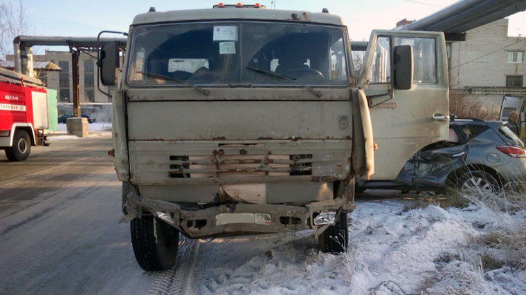 Фото из группы "ДТП и ЧП | Санкт-Петербург" в соцсети "ВКонтакте"