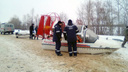 На Волге в Новокуйбышевске спасатели нашли мужчину, который вмерз в лед вместе с лодкой