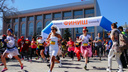 «Драйв и кайф!»: 900 самарцев вышли на старт забега «Королева спорта»