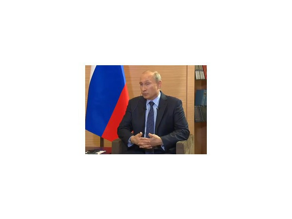 Скриншот видеосюжета с канала "Русский блок" на youtube