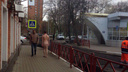 Ярославец разгуливал голый по центру города: фото
