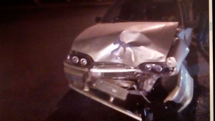 Молодые автомобилисты не поделили дорогу в Челябинске: ранены два человека
