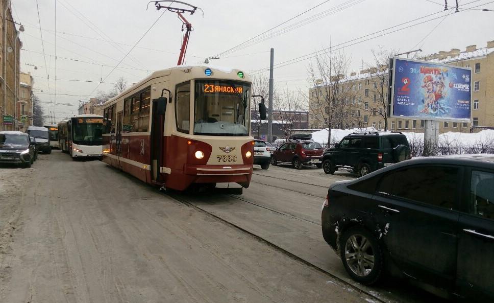 ДТП на Кондратьевском проспекте.