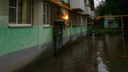 В Самаре после дождя затопило подвалы и первые этажи домов Куйбышевского района