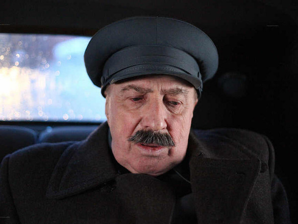 Сергей Юрский в роли Сталина//кадр из сериала "Товарищ Сталин", 2011 год
