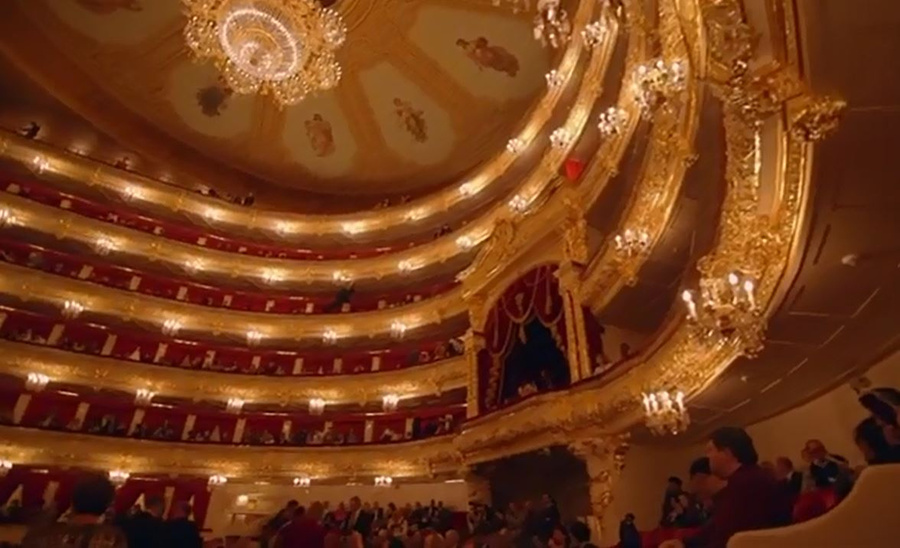 В небольшом ролике про Екатеринбург дважды показали Большой театр.