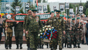 Бело-зелёное море на площади Славы: по Самаре прошёл пограничный «Бессмертный полк»