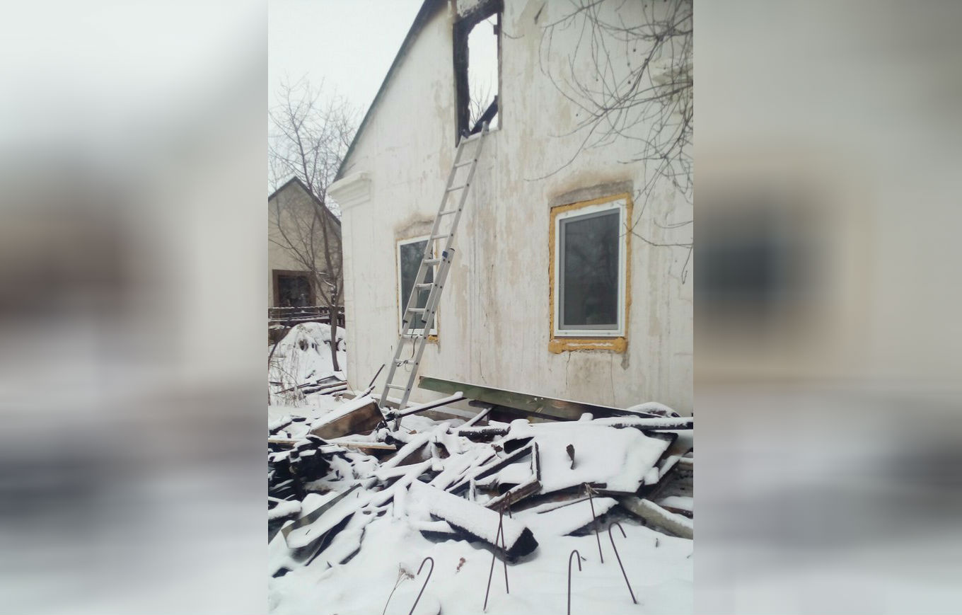 Дом помогли восстановить малознакомые люди Дом помогли восстановить малознакомые люди