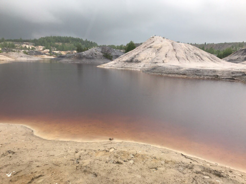 Вода в местном водоеме отражает в себе все краски этого места. Фото Натальи Поповой Вода в местном водоеме отражает в себе все краски этого места. Фото Натальи Поповой