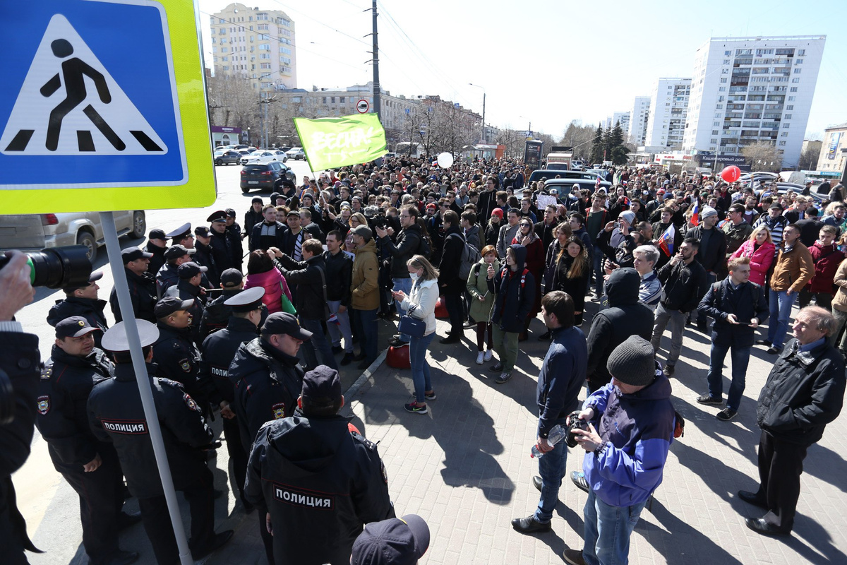 Челябинск пока лидирует по количеству задержанных во время митингов Челябинск пока лидирует по количеству задержанных во время митингов