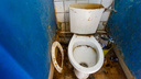 Волгоградцы три года воюют за вход в туалет общежития