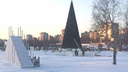 «Новый год к нам мчится»: как строят ледовый городок на эспланаде в Перми