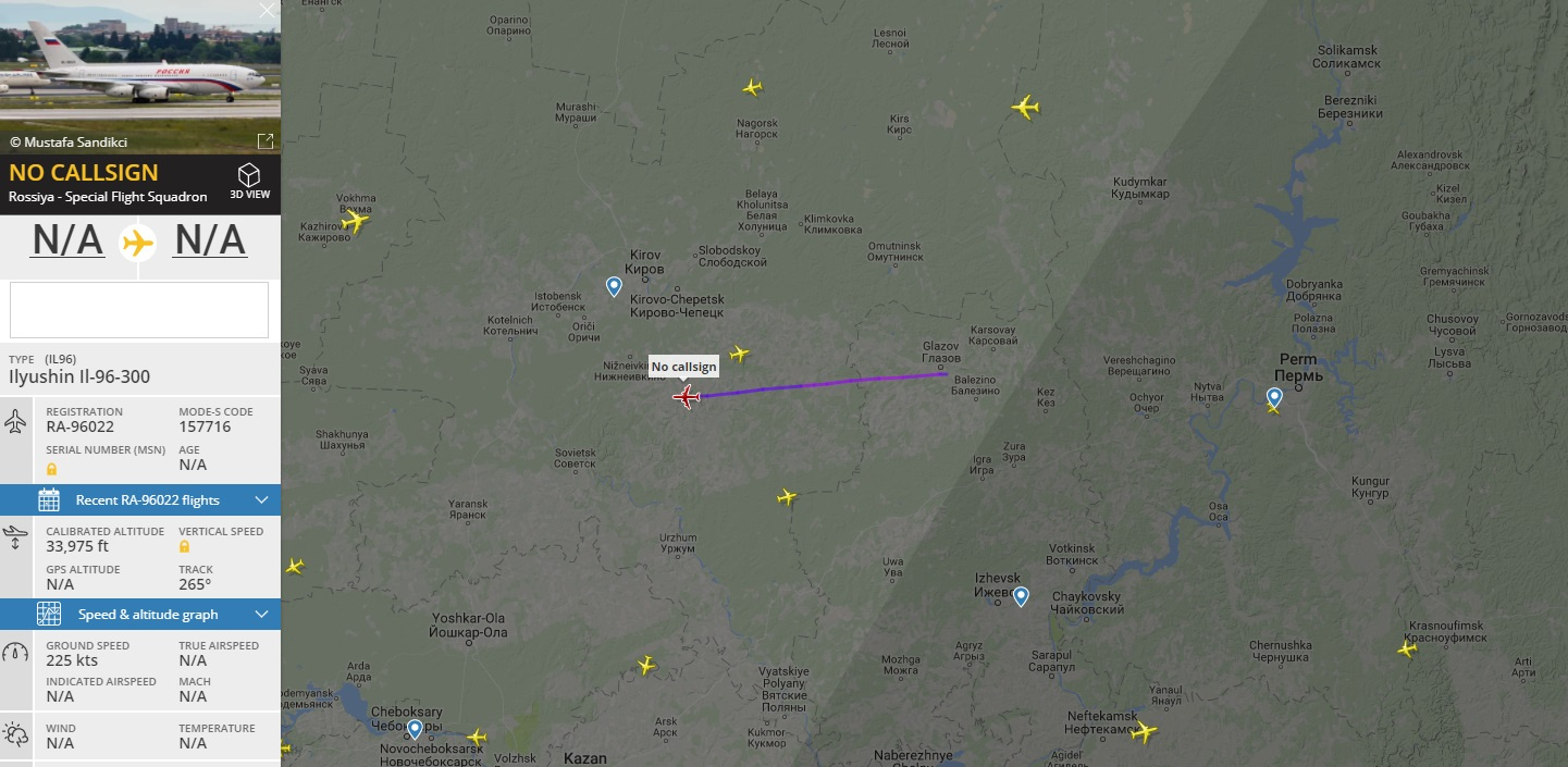 Президентский самолет Ilyushin Il-96-300 вылетел из Перми