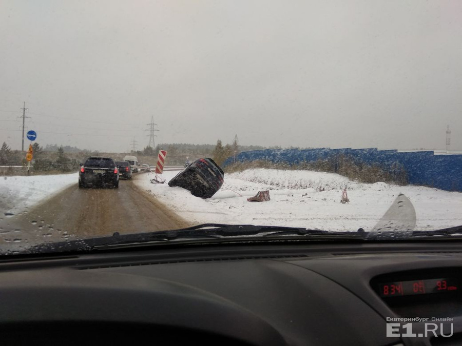 Выезд на ЕКАД с Уралмаша.
Выезд на ЕКАД с Уралмаша.
