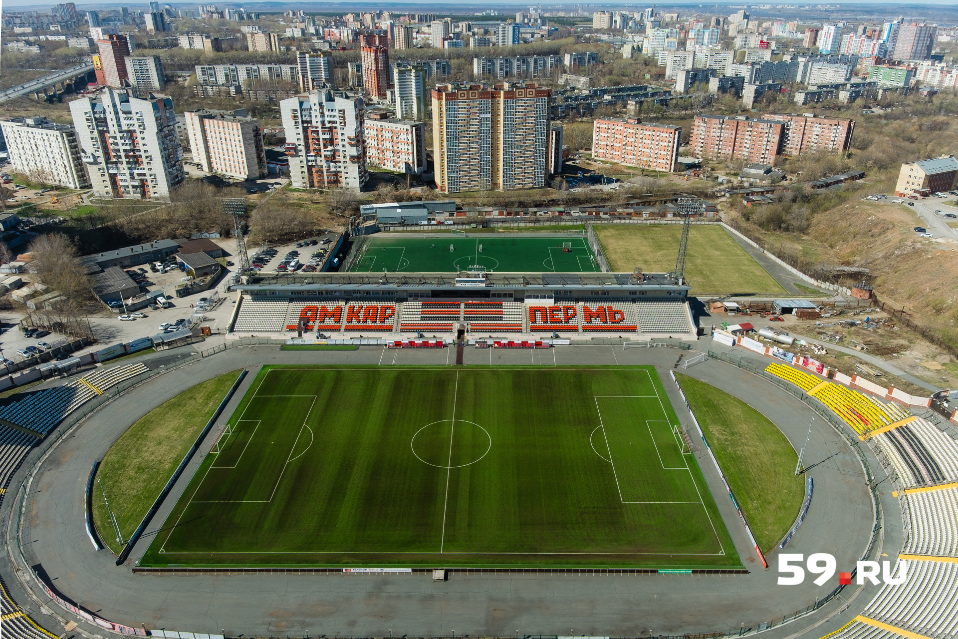 «Амкару» перед началом сезона предстоит заменить искусственный газон