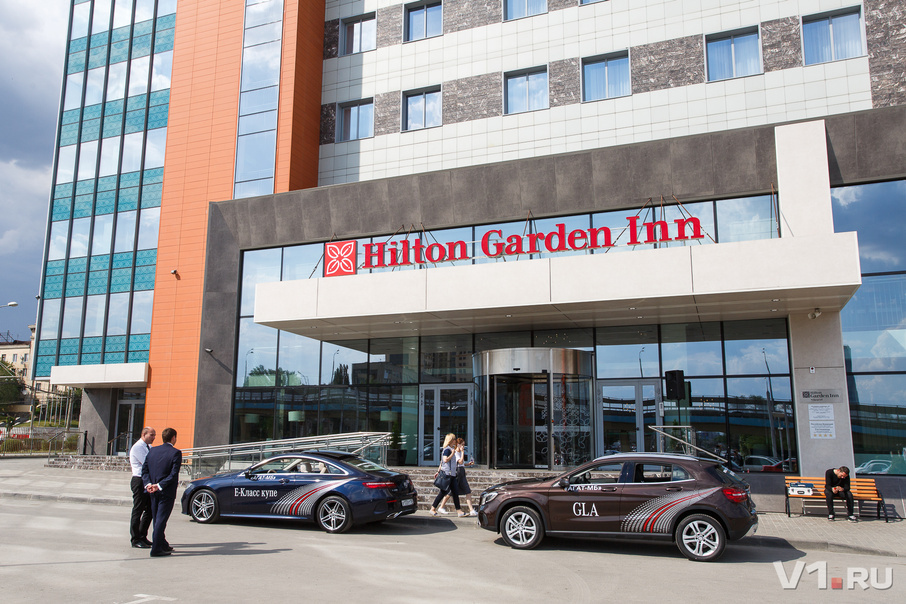 Гарден инн волгоград. Отель Hilton Garden Inn Волгоград. Ленина Хилтон отель Волгоград. Хилтон Гарден ИНН Волгоград.