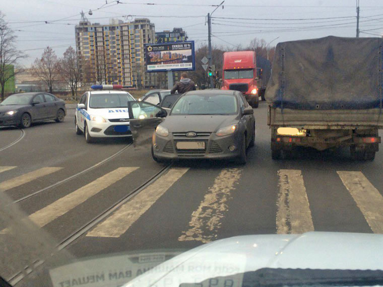 Фото из группы "ДТП и ЧП | Санкт-Петербург" в соцсети "ВКонтакте"