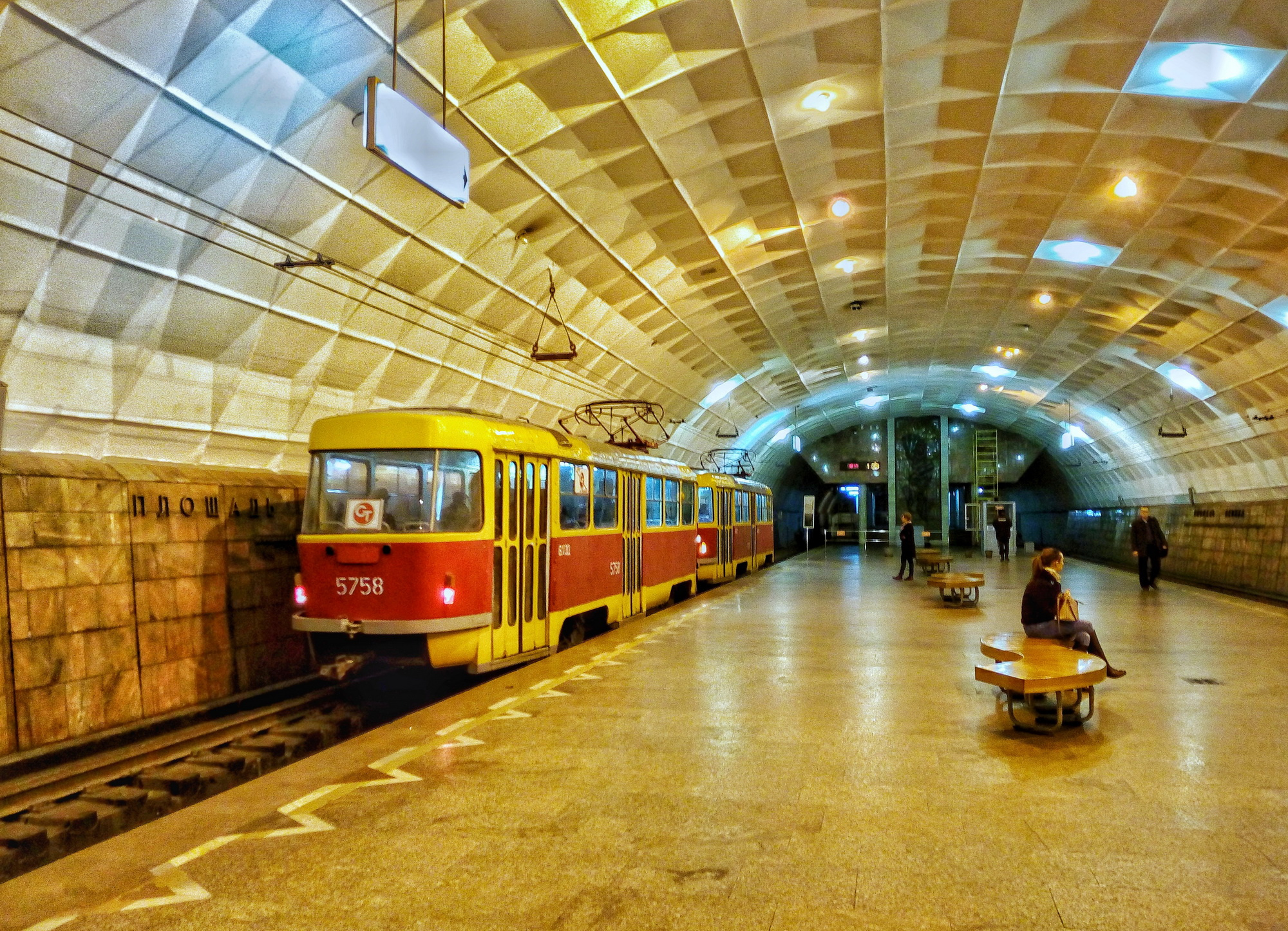 Обаянию волгоградского метротрама сопротивляться невозможно