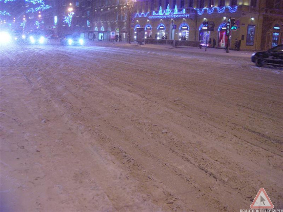 Невский проспект. Состояние дорожного покрытия на 20 часов