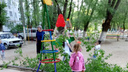 На детскую площадку в Волгограде рухнула огромная ветка