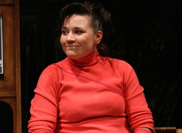 Ульяна Фомичева в роли Леры в спектакле «Лерка» «Балтийского дома»