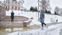 Жители Рыбинска устроили на затопленной набережной каток