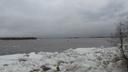 Северодвинские спасатели эвакуировали двух рыбаков с острова на озере Новое