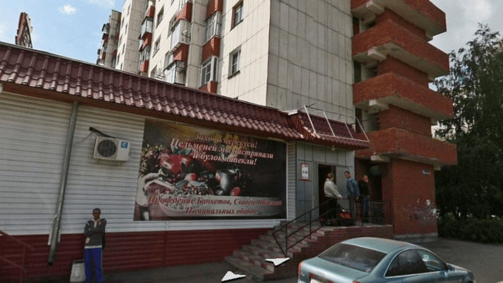 «Просто рухнул на кирпичи»: в Челябинске парень упал с балкона девятого этажа