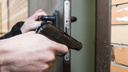 Мужчина с пистолетом напугал сотрудника ростовской гостиницы