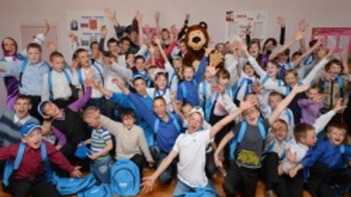 «Газпромнефть-Региональные продажи» подарили детям праздник