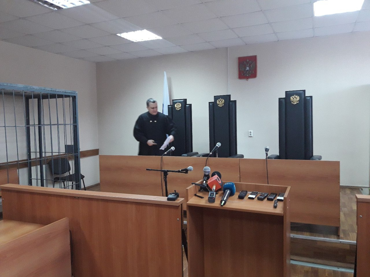 Александр Саломатин отказался слушать дело в закрытом режиме