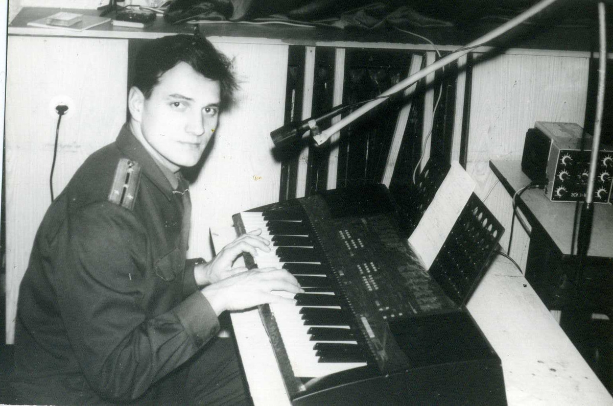 Старший лейтенант Игорь Ежов создавал оркестр в Германии с нуля