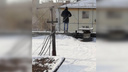 Пьяный житель Тольятти буянил на крыше и угрожал спрыгнуть