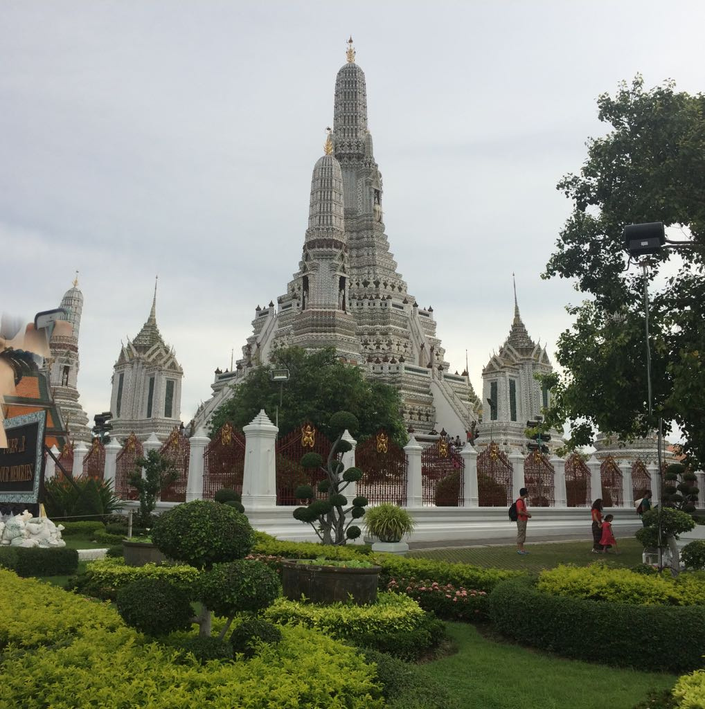 На буддийском востоке огромное количество мест, привлекающих туристов
